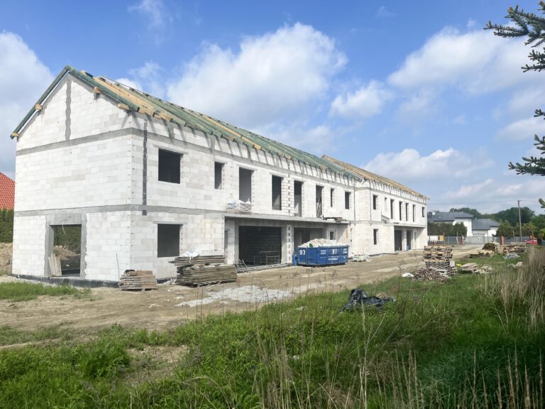 860B0CD4-0070-44CF-9DC1-7D896E199D45